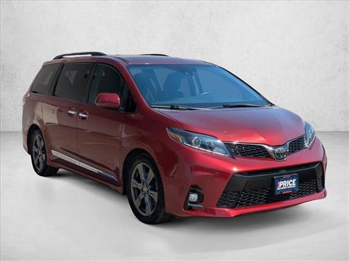 2020 Toyota Sienna SE