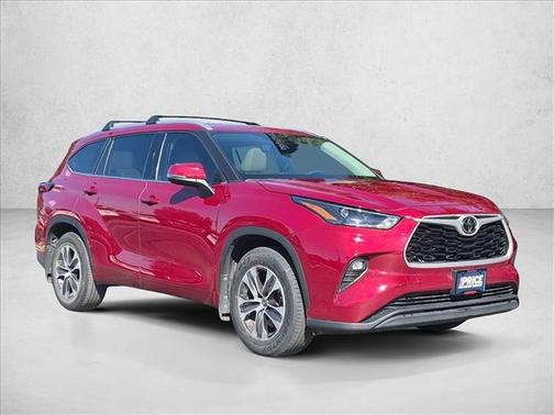 Ruby Flare Pearl 2022 Toyota Highlander XLE