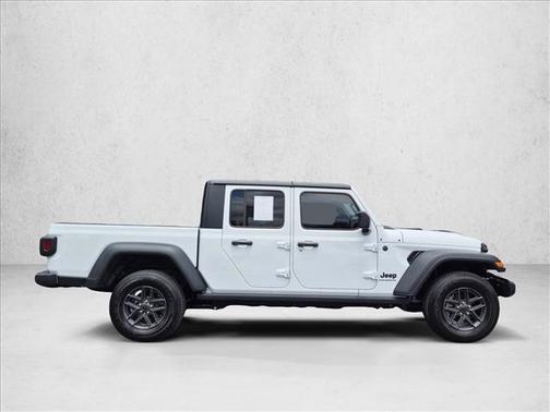 Bright White Clearcoat 2025 Jeep Gladiator Sport S