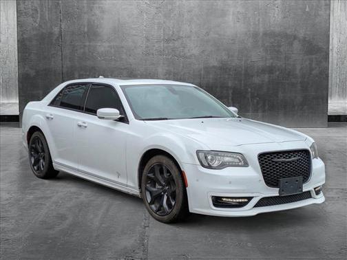 2023 Chrysler 300 Touring