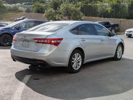 2014 Toyota Avalon XLE