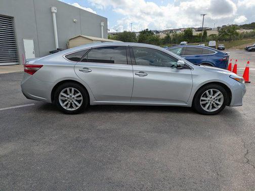 2014 Toyota Avalon XLE