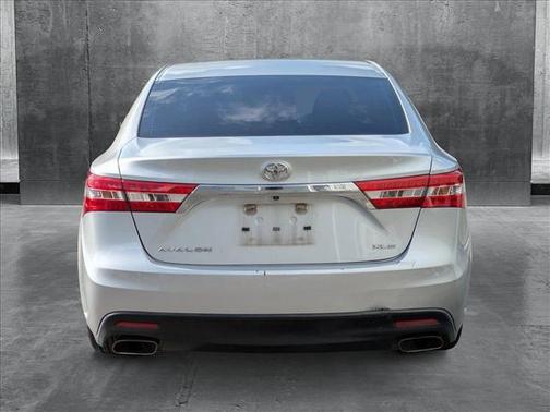 2014 Toyota Avalon XLE