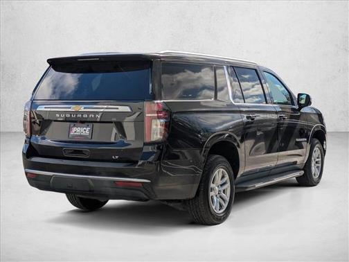 2023 Chevrolet Suburban LT