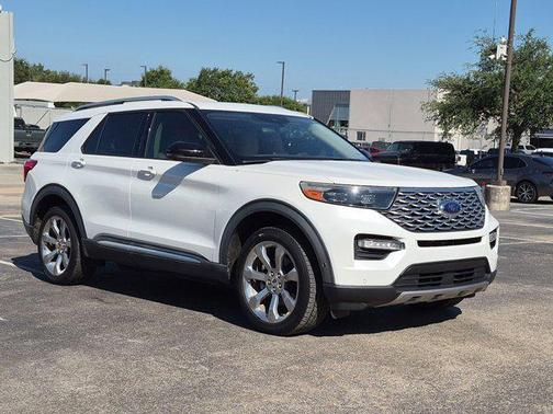 Star White Metallic Tri-Coat 2020 Ford Explorer Platinum