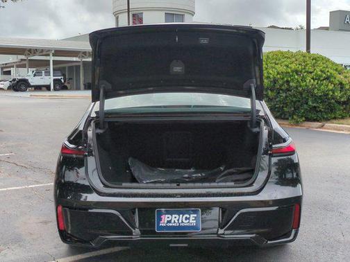 Black Sapphire Metallic 2025 BMW 750e i xDrive