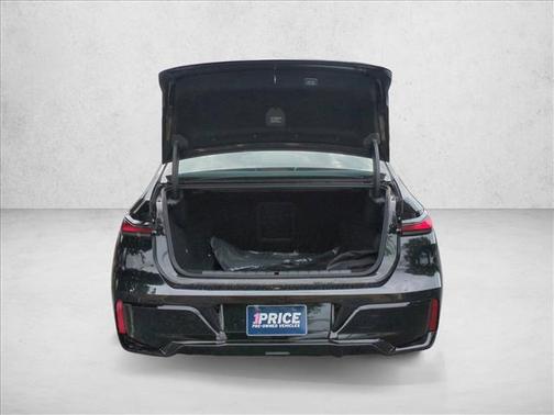 Black Sapphire Metallic 2025 BMW 750e i xDrive