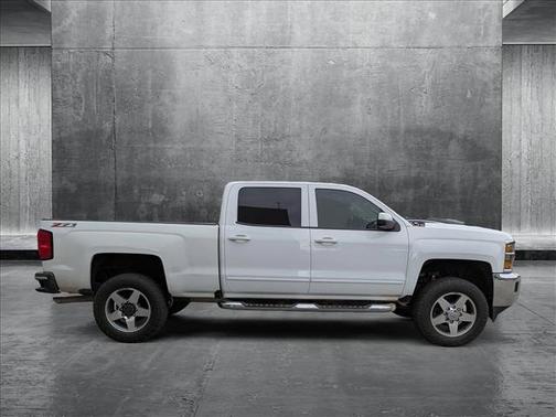 2017 Chevrolet Silverado 2500 LT