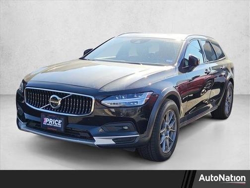 2021 Volvo V90 Cross Country T6
