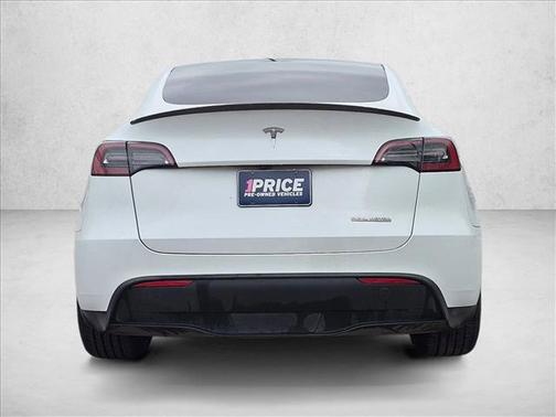 Pearl White Multi-Coat 2023 Tesla Model Y Performance Dual Motor All-Wheel Drive