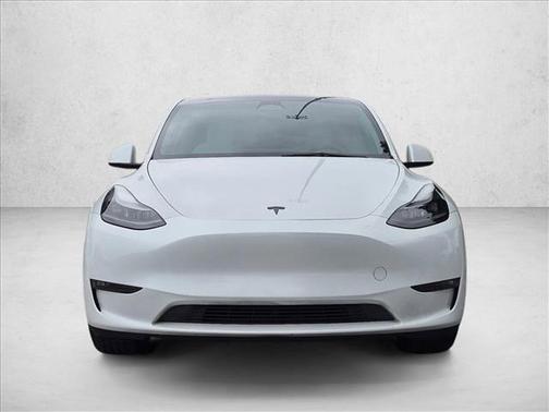 Pearl White Multi-Coat 2023 Tesla Model Y Performance Dual Motor All-Wheel Drive