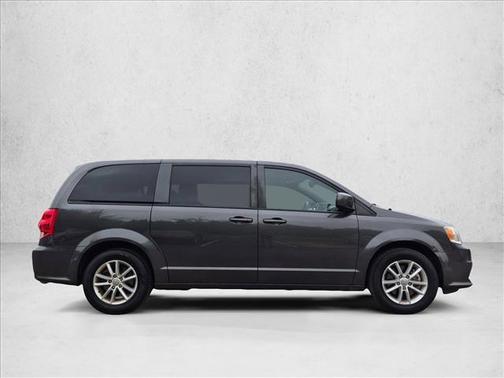 Granite Pearlcoat 2020 Dodge Grand Caravan SE