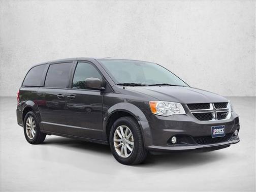 Granite Pearlcoat 2020 Dodge Grand Caravan SE