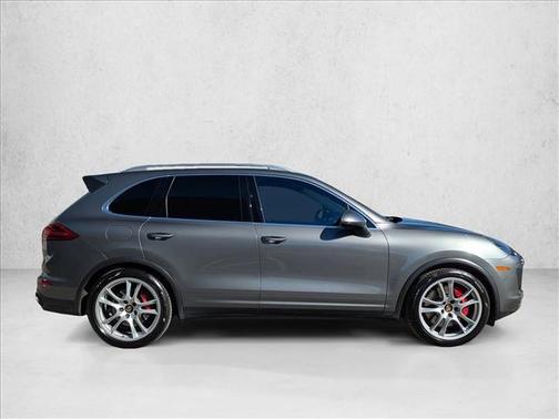 2017 Porsche Cayenne Turbo