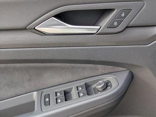 2024 Volkswagen Golf GTI 2.0T S DSG