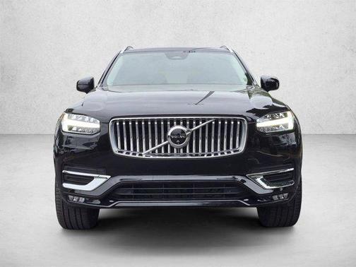 Onyx Black Metallic 2025 Volvo XC90 B6 Ultra
