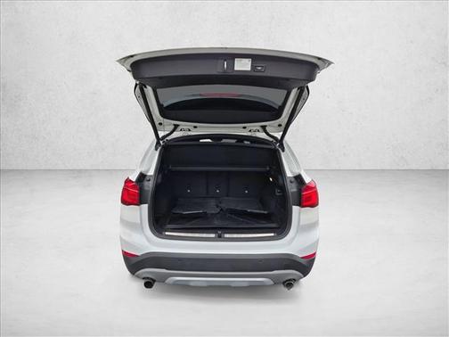 Alpine White 2018 BMW X1 sDrive28i