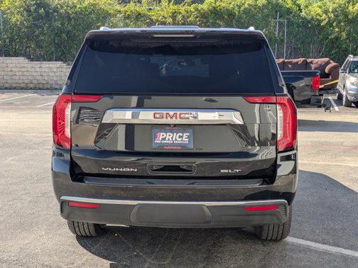 2022 GMC Yukon XL SLT