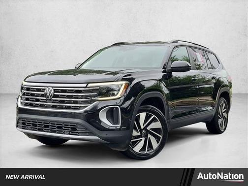 Silver Mist Metallic 2024 Volkswagen Atlas 2.0T SE w/Technology
