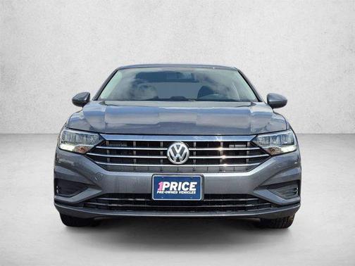 Platinum Gray Metallic 2021 Volkswagen Jetta 1.4T SE