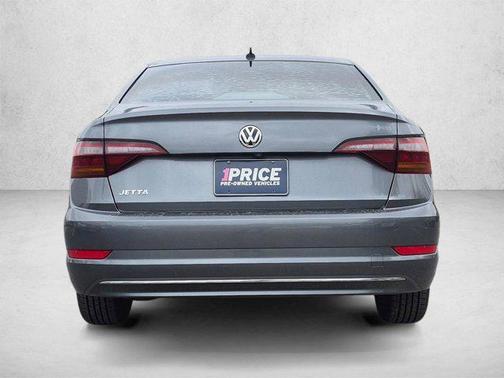 Platinum Gray Metallic 2019 Volkswagen Jetta 1.4T SE