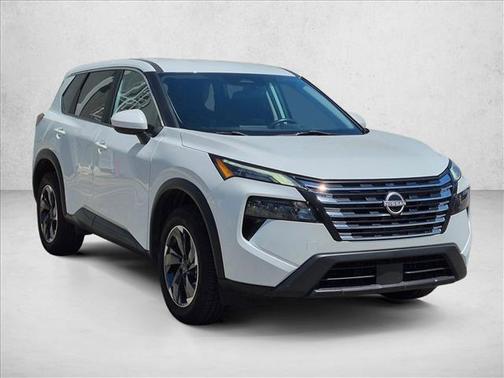 Everest White Pearl 2024 Nissan Rogue SV