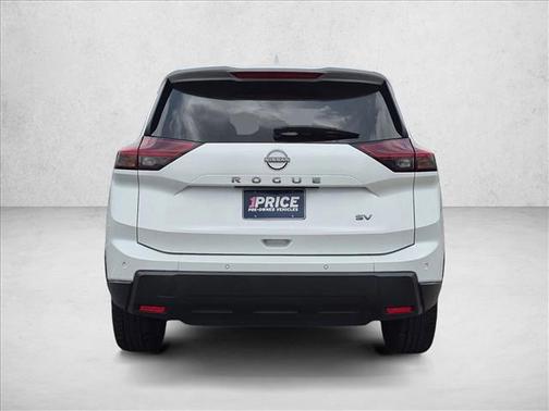 Everest White Pearl 2024 Nissan Rogue SV