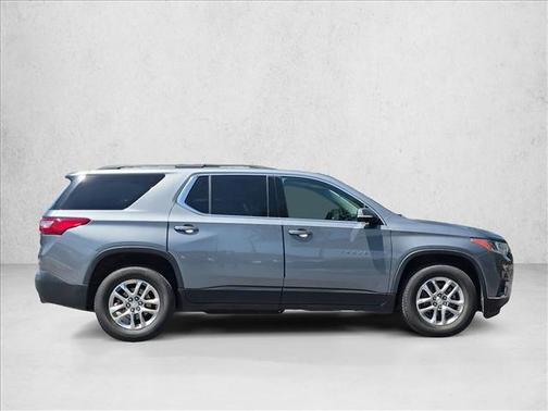 Satin Steel Metallic 2020 Chevrolet Traverse LT Cloth
