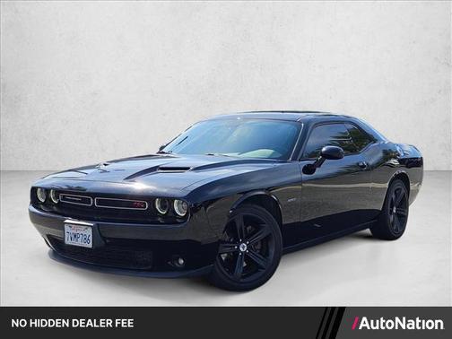 Pitch Black Clearcoat 2017 Dodge Challenger R/T