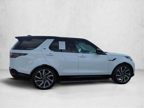 2025 Land Rover Discovery P360 Metropolitan Edition