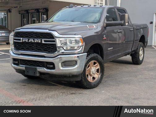 2020 RAM 2500 Tradesman Crew Cab 4X4 6'4' Box