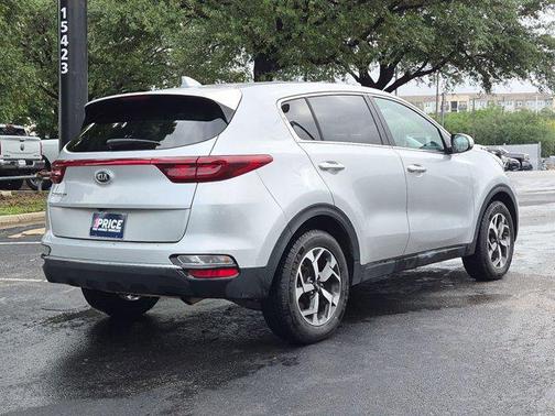 Sparkling Silver 2021 Kia Sportage LX