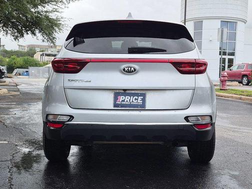 Sparkling Silver 2021 Kia Sportage LX