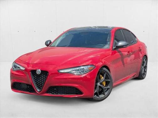 2019 Alfa Romeo Giulia Base