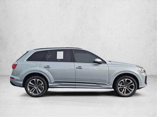 Satellite Silver M 2026 Audi Q7 45 Premium