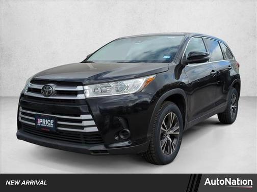2019 Toyota Highlander LE I4