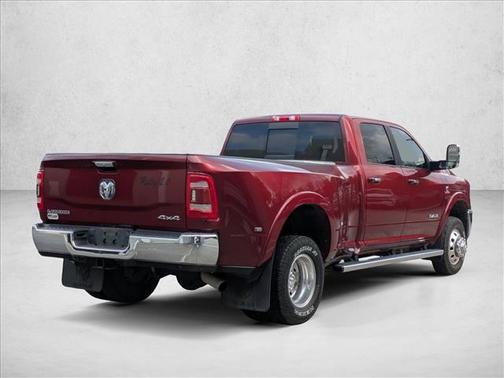2022 RAM 3500 Laramie Crew Cab 4x4 8' Box