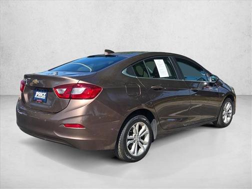 Oakwood Metallc 2019 Chevrolet Cruze LT