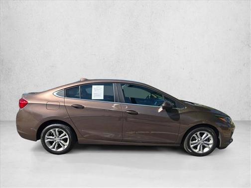 Oakwood Metallc 2019 Chevrolet Cruze LT