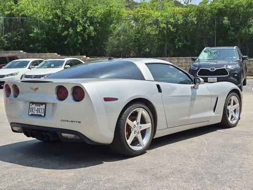 Machine Silver Metallic 2005 Chevrolet Corvette Base