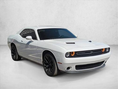 2015 Dodge Challenger SXT