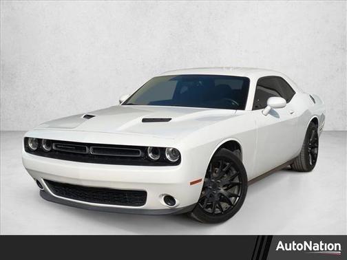 2015 Dodge Challenger SXT