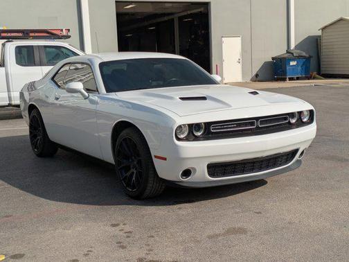 2015 Dodge Challenger SXT