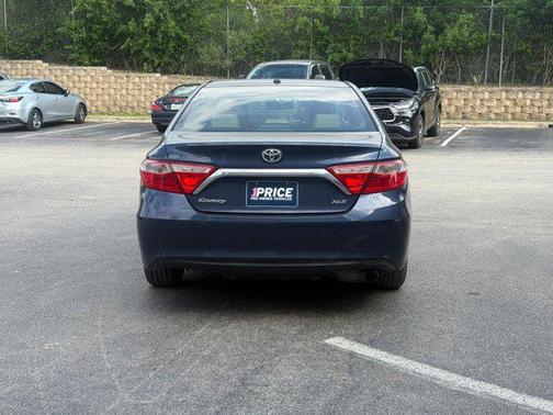 Parisian Night Pearl 2015 Toyota Camry XLE