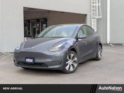 2023 Tesla Model Y Long Range Dual Motor All-Wheel Drive