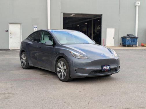 2023 Tesla Model Y Long Range Dual Motor All-Wheel Drive