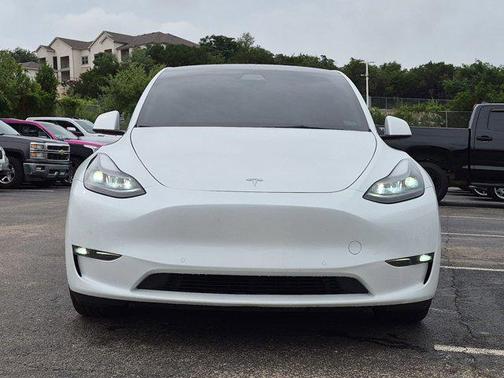 Pearl White Multi-Coat 2022 Tesla Model Y Performance Dual Motor All-Wheel Drive