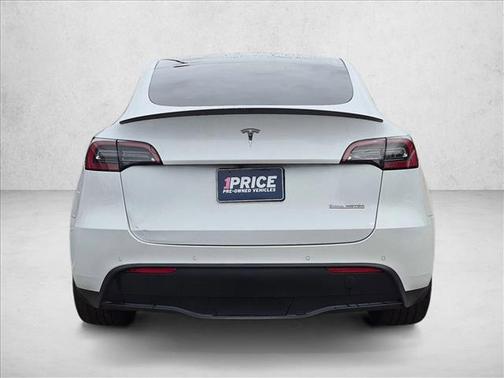 Pearl White Multi-Coat 2022 Tesla Model Y Performance Dual Motor All-Wheel Drive