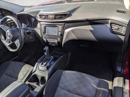 2020 Nissan Rogue Sport SV