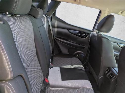 2020 Nissan Rogue Sport SV